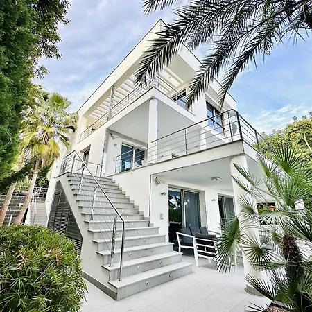 Villa Avanoa - Bassetes