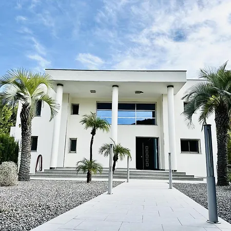 Villa Avanoa - Bassetes *